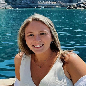 Meet your Posher, Corinne